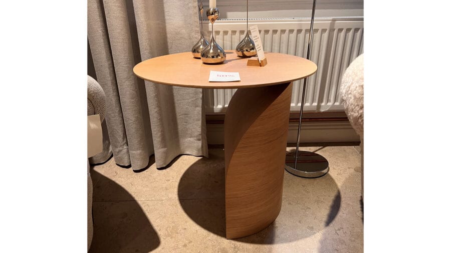 Soffbord Savoa ek small, lackat, utställningsex